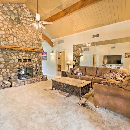 Lush Pinetop Retreat With Large Deck And Wooded Yard! Dış mekan fotoğraf