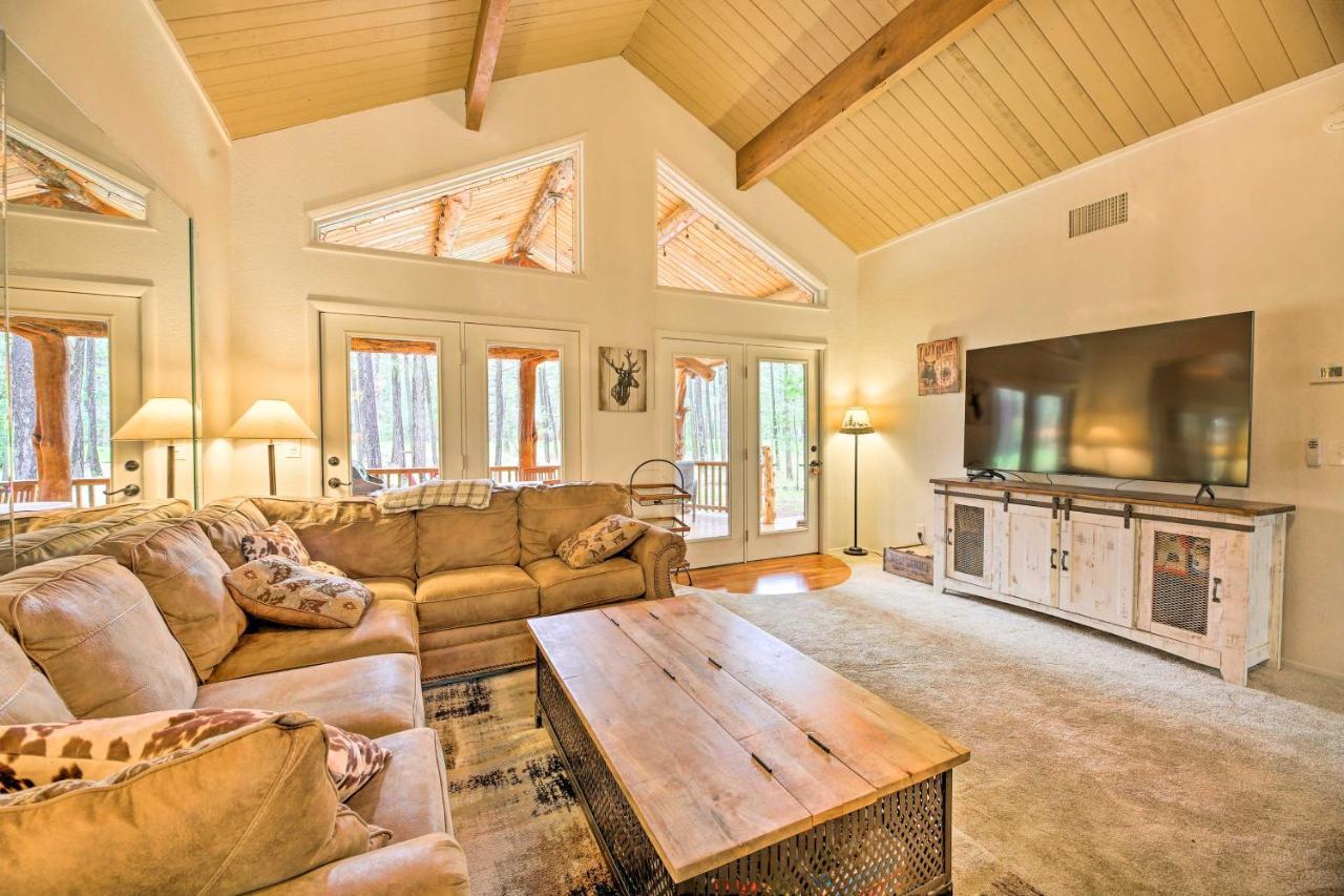 Lush Pinetop Retreat With Large Deck And Wooded Yard! Dış mekan fotoğraf
